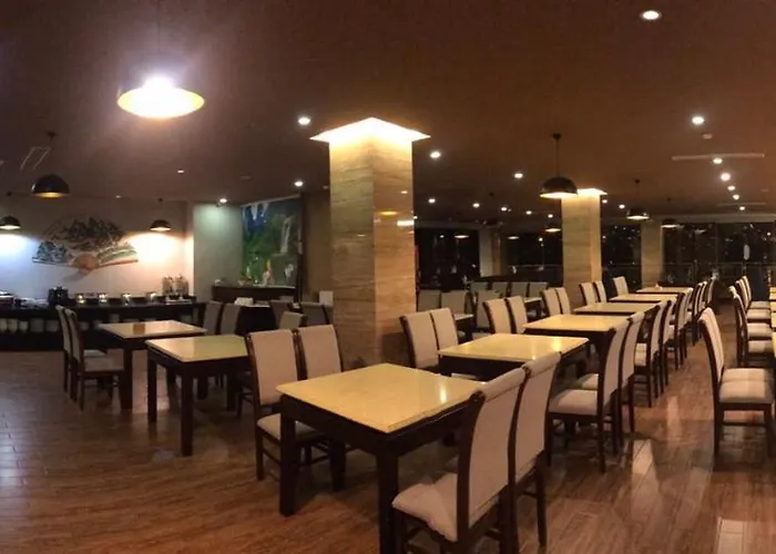 Halomoon Hạ Long