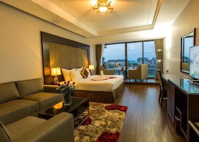 Halomoon Hotel Hạ Long